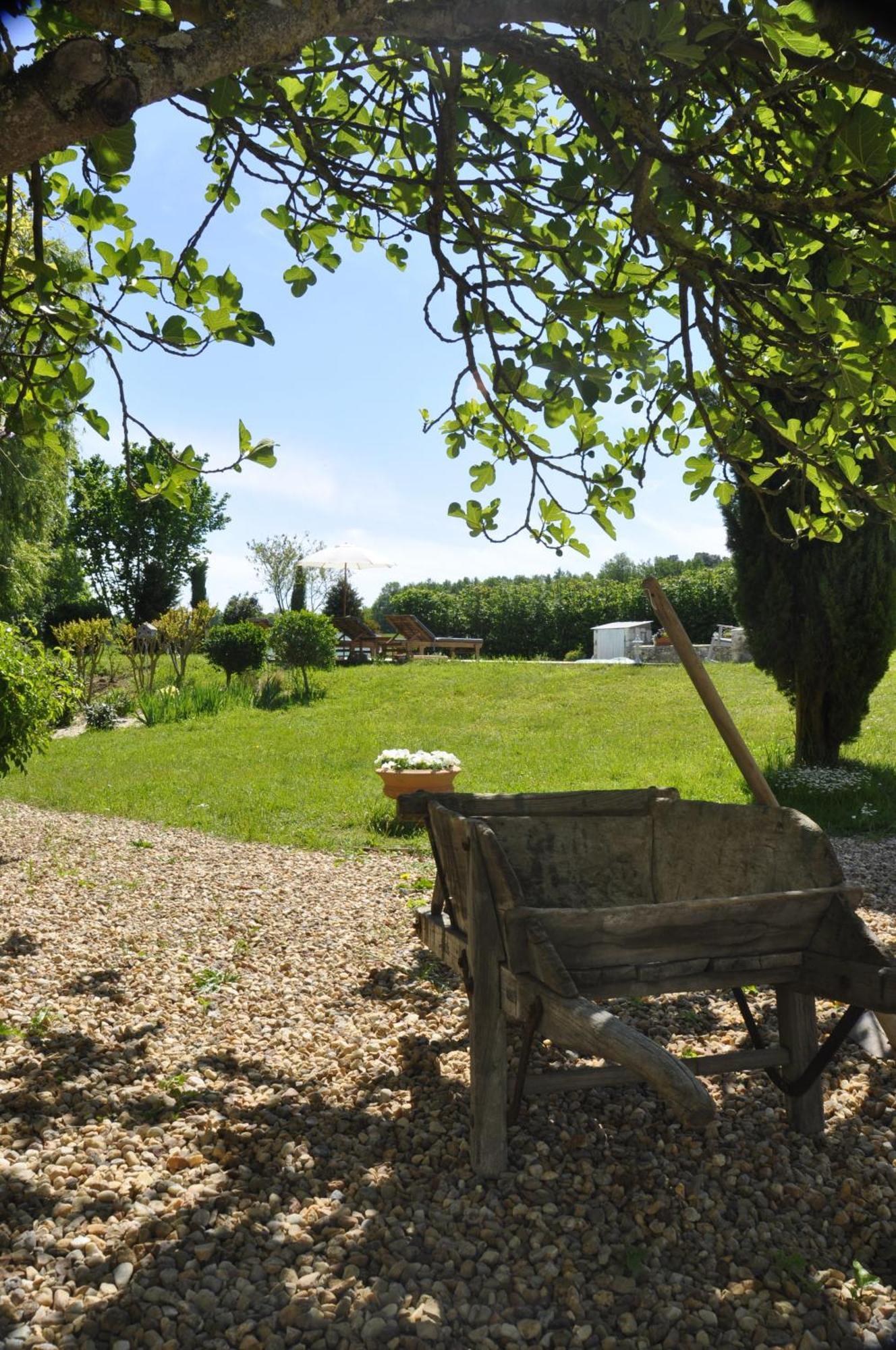 La Ferme Blanche Bed and Breakfast Cussay Esterno foto